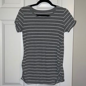 Bump Start by Motherhood Maternity Short Sleeve Tee size small